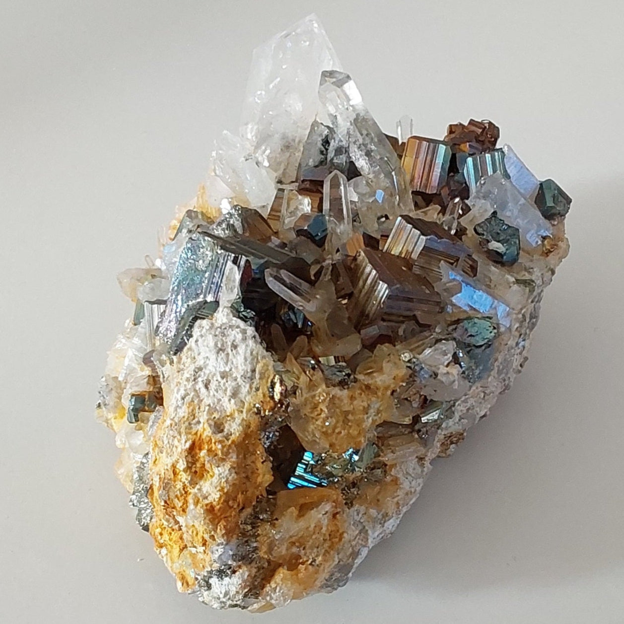 Cristal Pyrite multicolore