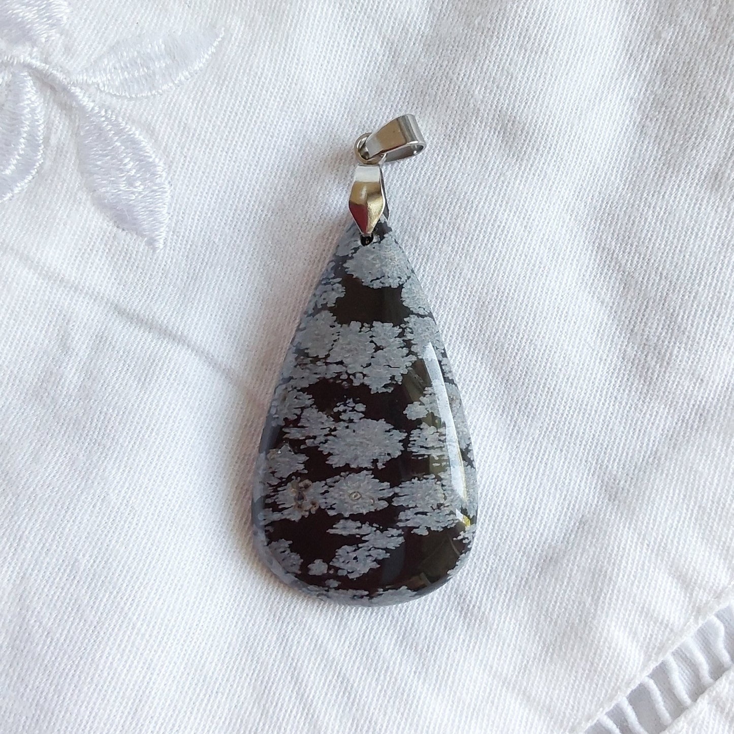Pendentif Obsidienne Flocon de Neige