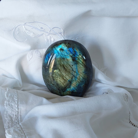 Forme libre Labradorite 1