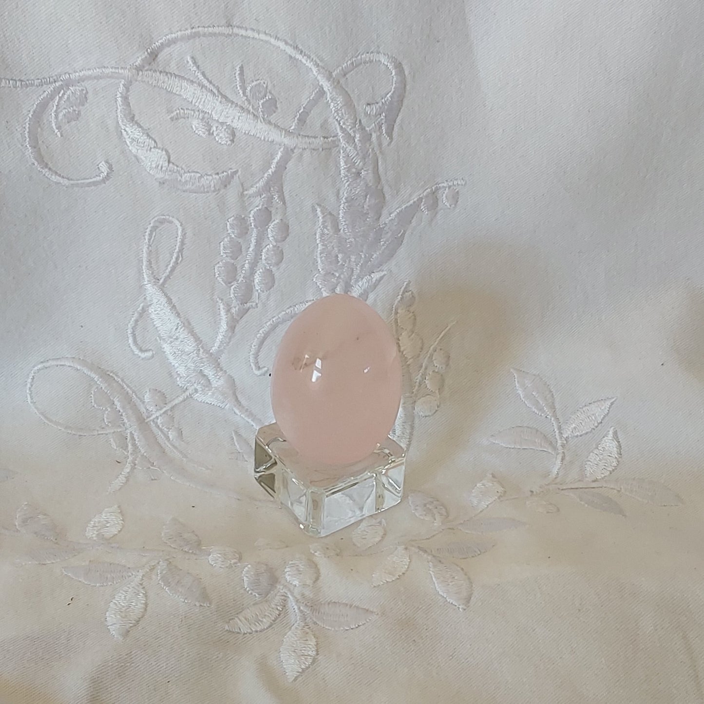 Œuf Quartz Rose