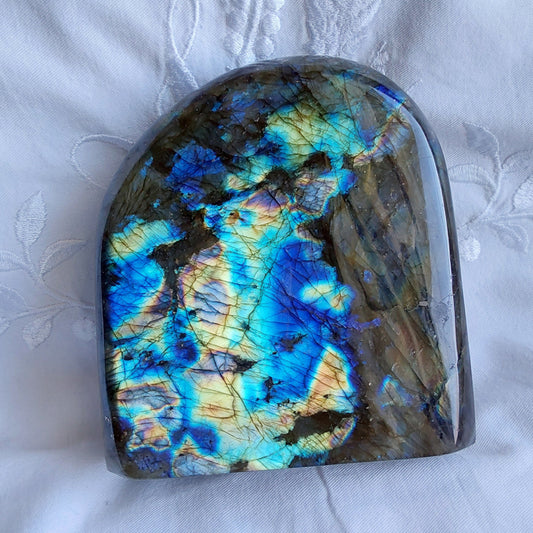 Labradorite forme libre