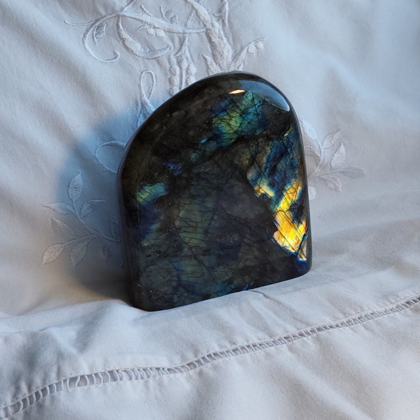 Labradorite forme libre