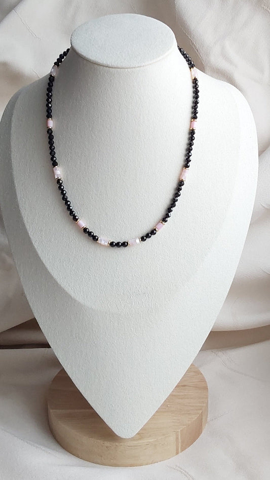 Collier “Élégance Protectrice”