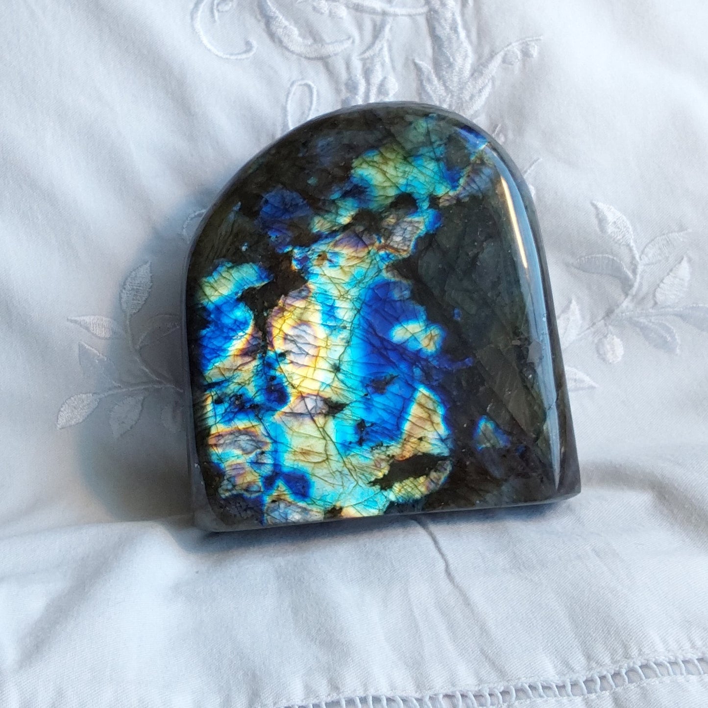 Labradorite forme libre