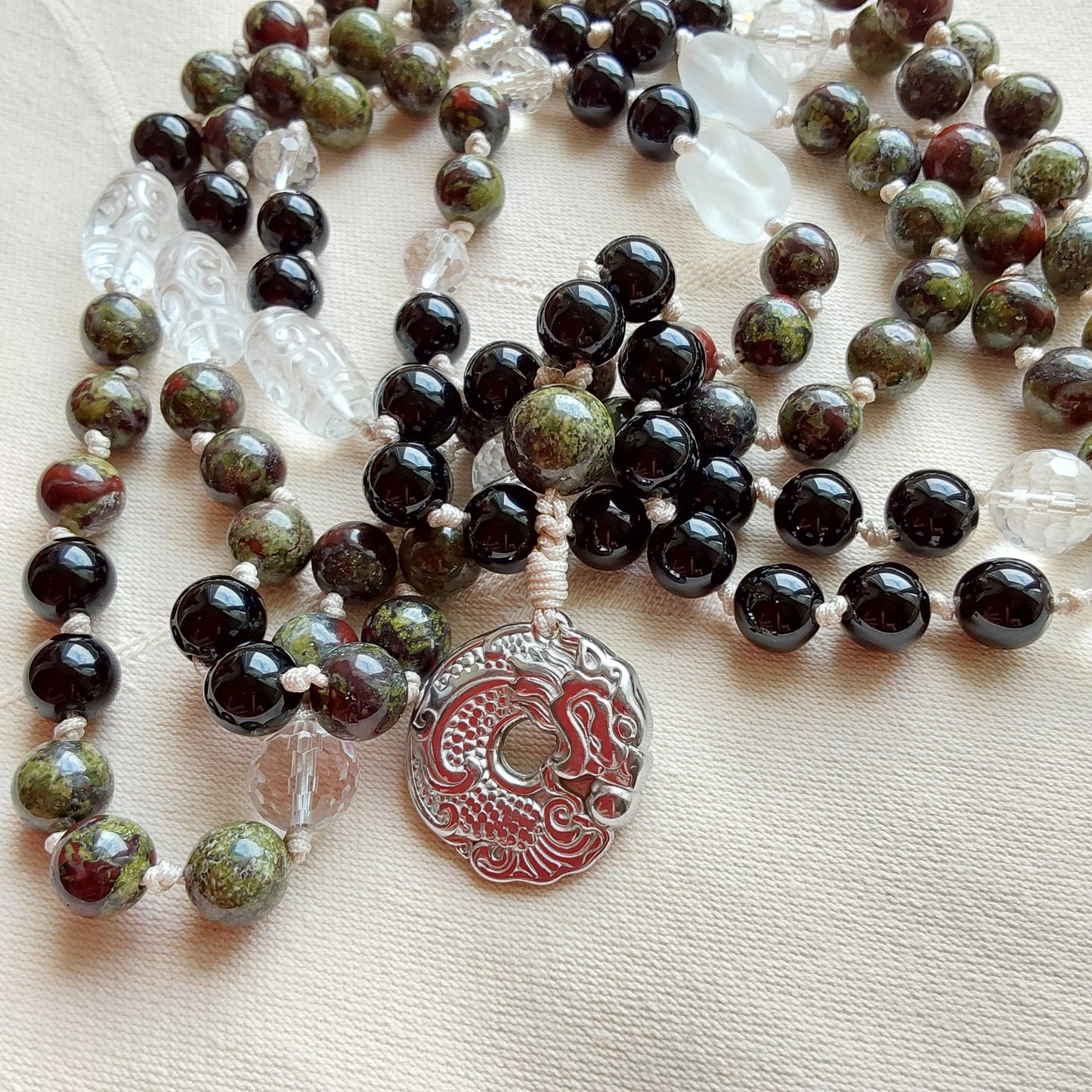 Mala Force, Protection, Transformation intérieure